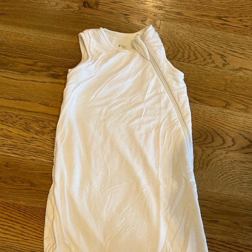 KYTE BABY 1.0 tog sleep sack in white! 6-18 months